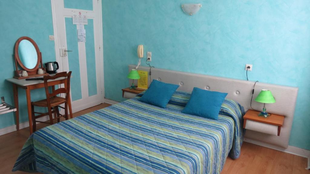 Hotel Au Petit Bearn Salies-de-Béarn Kültér fotó